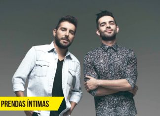 Sostenes y otras prendas en el escenario de Alkilados