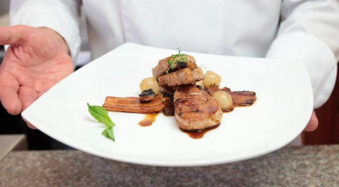 SOLOMILLO DE CERDO CON CEBOLLITAS AL VINAGRE