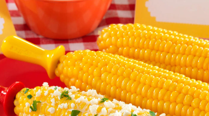 Mazorca al horno con mantequilla