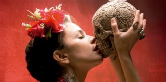 FLORA MARTÍNEZ – Frida libre!