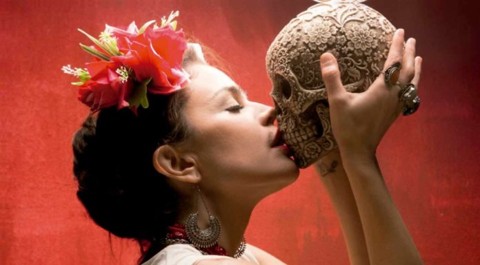 FLORA MARTÍNEZ – Frida libre!