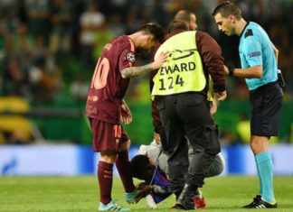 Un beso de admiración leonel messi, crack, la pulga, fc barcelona, fan, zurda de oro
