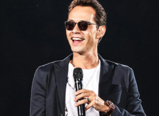 De festejo con ex y novia