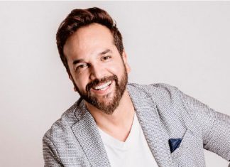 Con un as bajo la manga