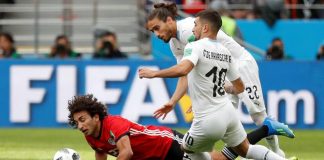 Las pirámides egipcias no soportaron el juego aéreo de Uruguay y perdieron 1-0