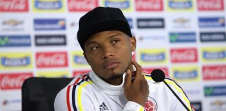 Camilo Zúñiga se retira del fútbol