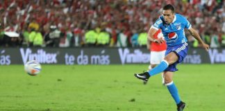 ¡Despeje, zurda y gol!