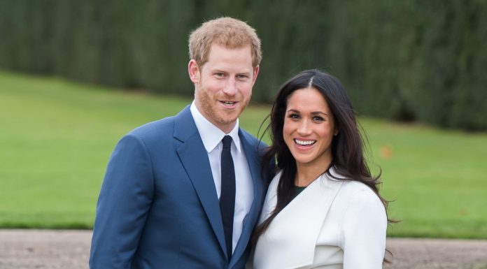 El príncipe Enrique y su esposa Meghan Markle no presentarán a su bebé
