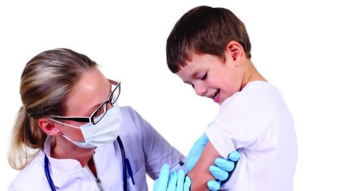 Vacunación domiciliaria en Cazucá