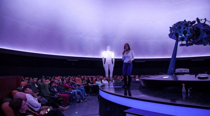 Encuentro de astronomía en el Planetario