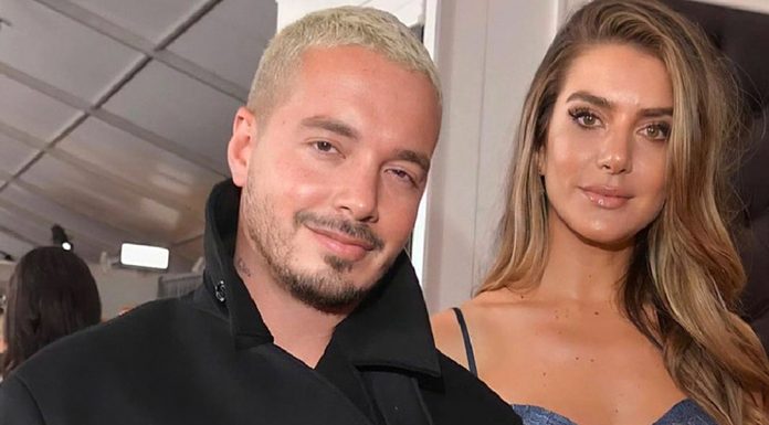 Valentina Ferrer publica primer imagen de su hijo Valentina Ferrer publica primer imagen de su hijo