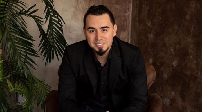 Mauricio Vega, el creador de Latin Plug, y su conexión con la industria del entretenimiento