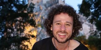 Padre de Luisito Comunica no pudo entrar a la UE por tener vacuna Sinovac luisito