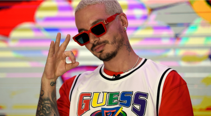 J Balvin genera controversia con su nueva canción ‘Perra’ J Balvin genera controversia con su nueva canción 'Perra'