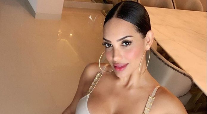 Video: Andrea Valdiri sube la temperatura con baile al desnudo Andrea Valdiri