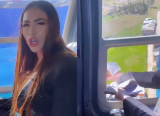 Epa Colombia lanza billetes desde un helicóptero Epa Colombia