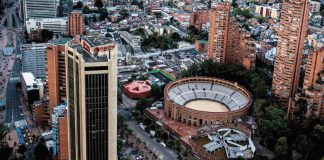 Viajando con MásQVer por la Atenas Suramericana Viajando con MásQVer por la Atenas Suramericana