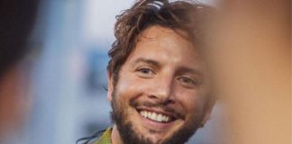 Manuel Carrasco y su nuevo estreno “Fue” Manuel Carrasco y su nuevo estreno “Fue”