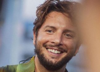 Manuel Carrasco y su nuevo estreno “Fue” Manuel Carrasco y su nuevo estreno “Fue”