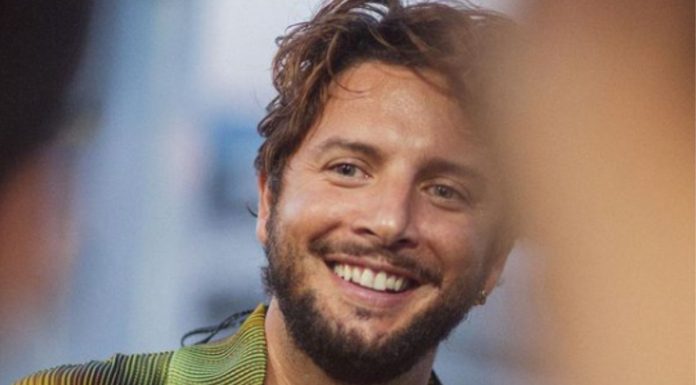 Manuel Carrasco y su nuevo estreno “Fue” Manuel Carrasco y su nuevo estreno “Fue”