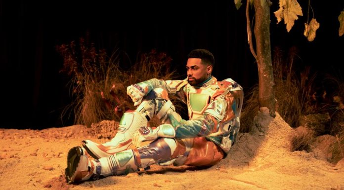 Jay Wheeler y su nuevo álbum “El amor y yo” Jay Wheeler anuncia el lanzamiento de su nuevo álbum de estudio “El amor y yo”