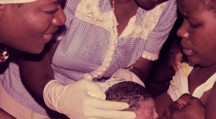 En el día de la afrocolombianidad, las parteras lo ancestral de la vida Patronas