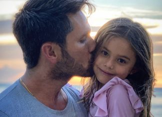 El director de ‘Pálpito’, Camilo Vega, solo palpita por Mila Serie pálpito