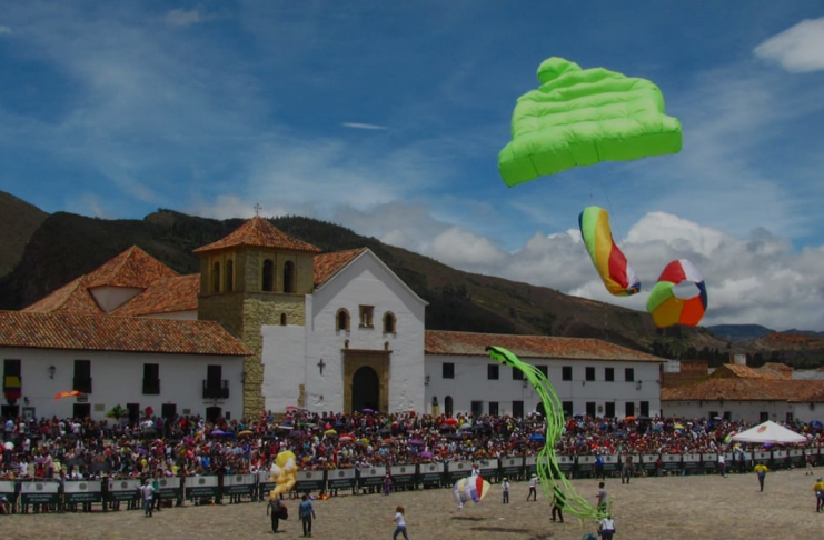 ¿Sin planes para el fin de semana? Te invitamos a volar comenta en Villa de Leyva Villa de Leyva