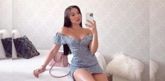 Aida Víctoria, se le marca bastante el pantalón adelante Aida Victoria