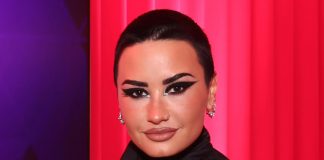 La superestrella, Demi Lovato, lanza su nuevo álbum ‘Holy Fuck’ demi