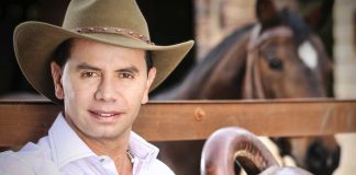 Así le quedó la cirugía estética a Jhonny Rivera Jhonny Rivera