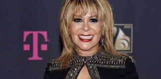 ¡Se fue de mula! Alejandra Guzmán se cayó en el concierto Alejandra Guzmán