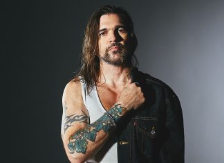 Juanes sacando los poderes para lanza nueva música Juanes