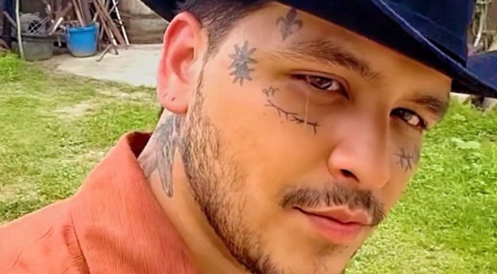 Christian Nodal sorprendio en su show Christian Nodal