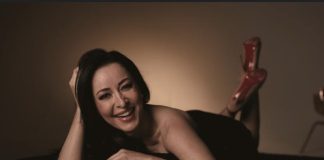 Flavia Dos Santos lanza La Sexóloga, no apta para mojigato