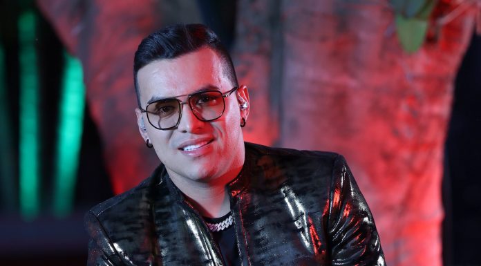 Video: Yeison Jiménez y la promesa para el 2023 Yeison Jiménez