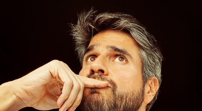 Daniel Arenas besó a otra mujer en medio de un programa de televisión daniel arenas