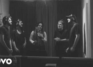 Morat estrena «Debí suponerlo» junto con Camila Fernández morat