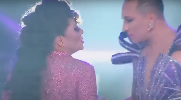 Marbelle y un integrante de ‘La Descarga’ se besaron en plena presentación Marbelle y Jose Miel / Foto: Caracol Televisión