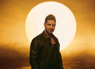 David Bisbal nos pone a jugar ajedrez con su nuevo álbum David Bisbal Ajedrez