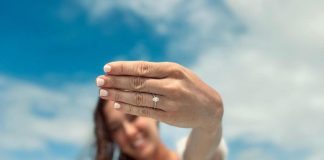 Nicole Regnier: Orgullosa de su anillo de compromiso Nicole Regnier: Orgullosa de su anillo de compromiso